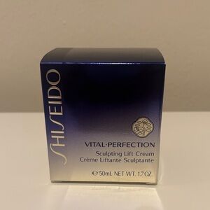 Shiseido Viral Perfection Sculpting Lift Cream